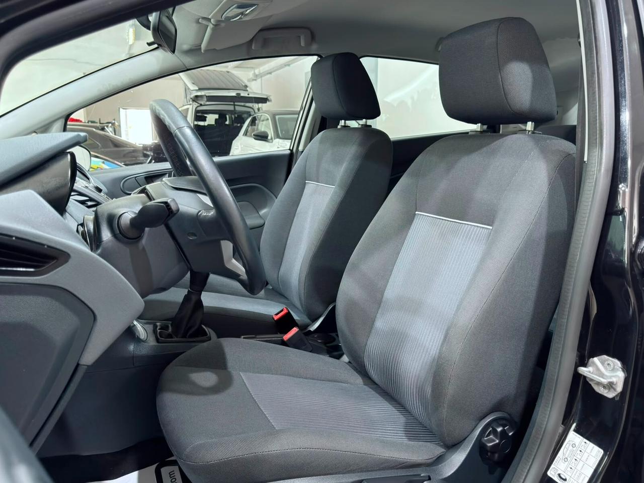 FORD FIESTA 1.2 BENZINA 60CV NEOPATENTATI 80.000km
