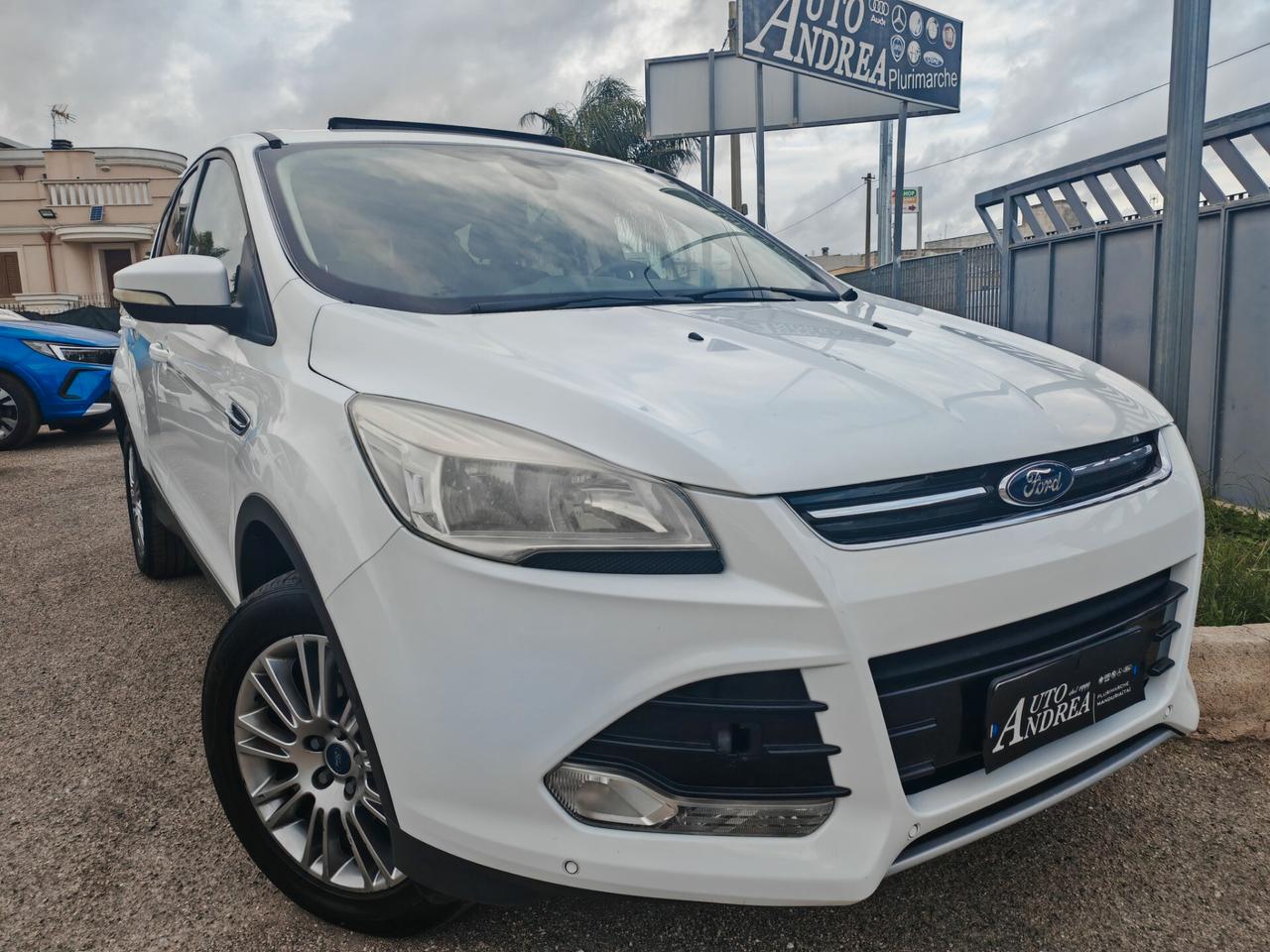 Ford Kuga 2.0 TDCI tetto navig cam pelle 2013