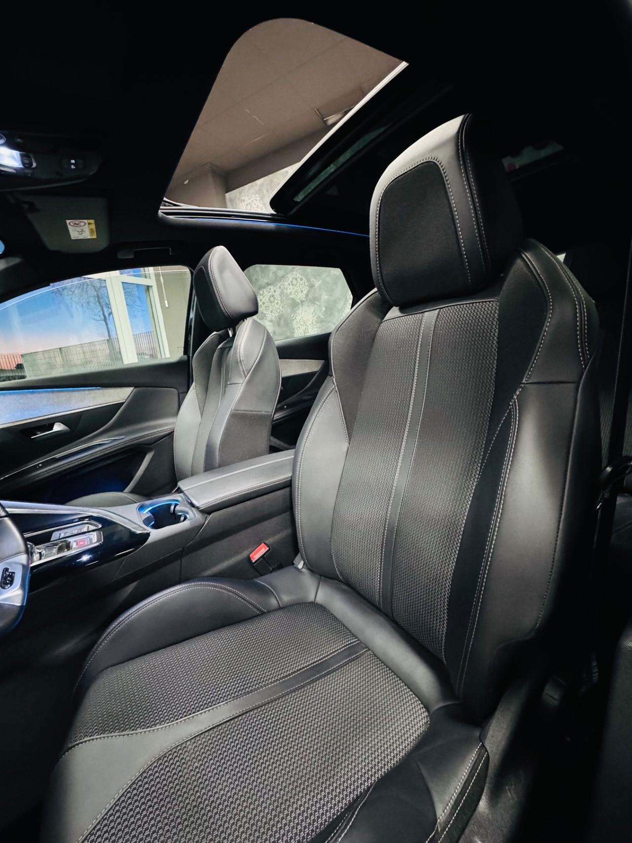 PEUGEOT 3008 MY2022 GTLINE TETTO APRIBILE 1.5 HDI130CV AT8