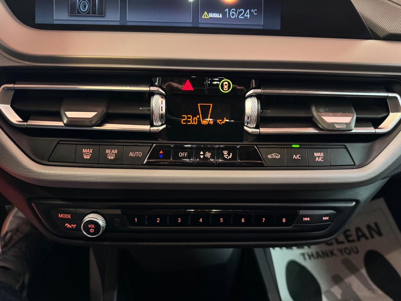 Bmw 118 118i 5p. Business Advantage