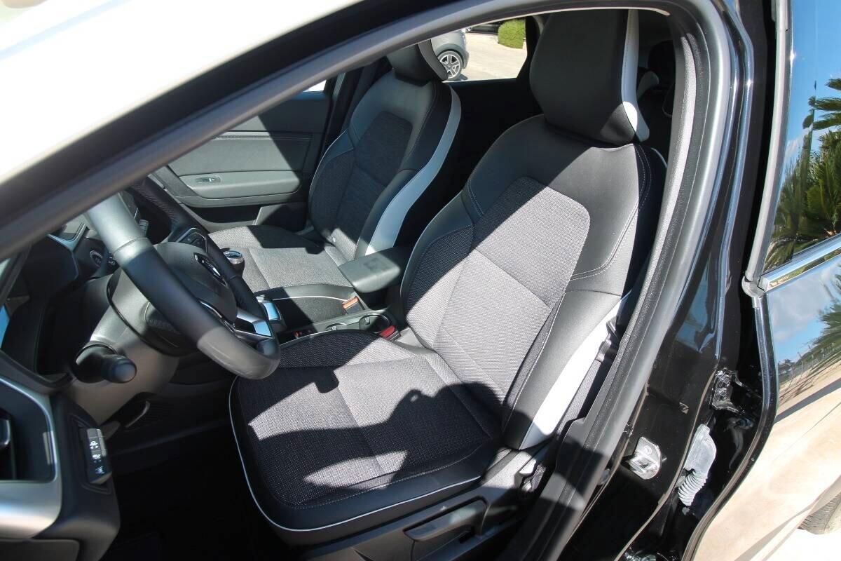 Renault Captur TCe 90 CV Techno |34800km|2024