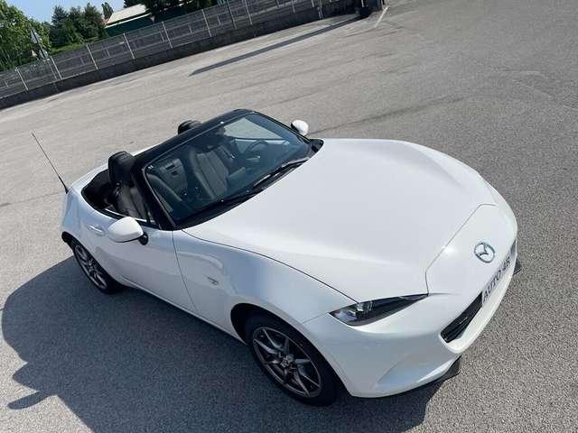 Mazda MX-5 1.5L Skyactiv-G Exclusive-Line