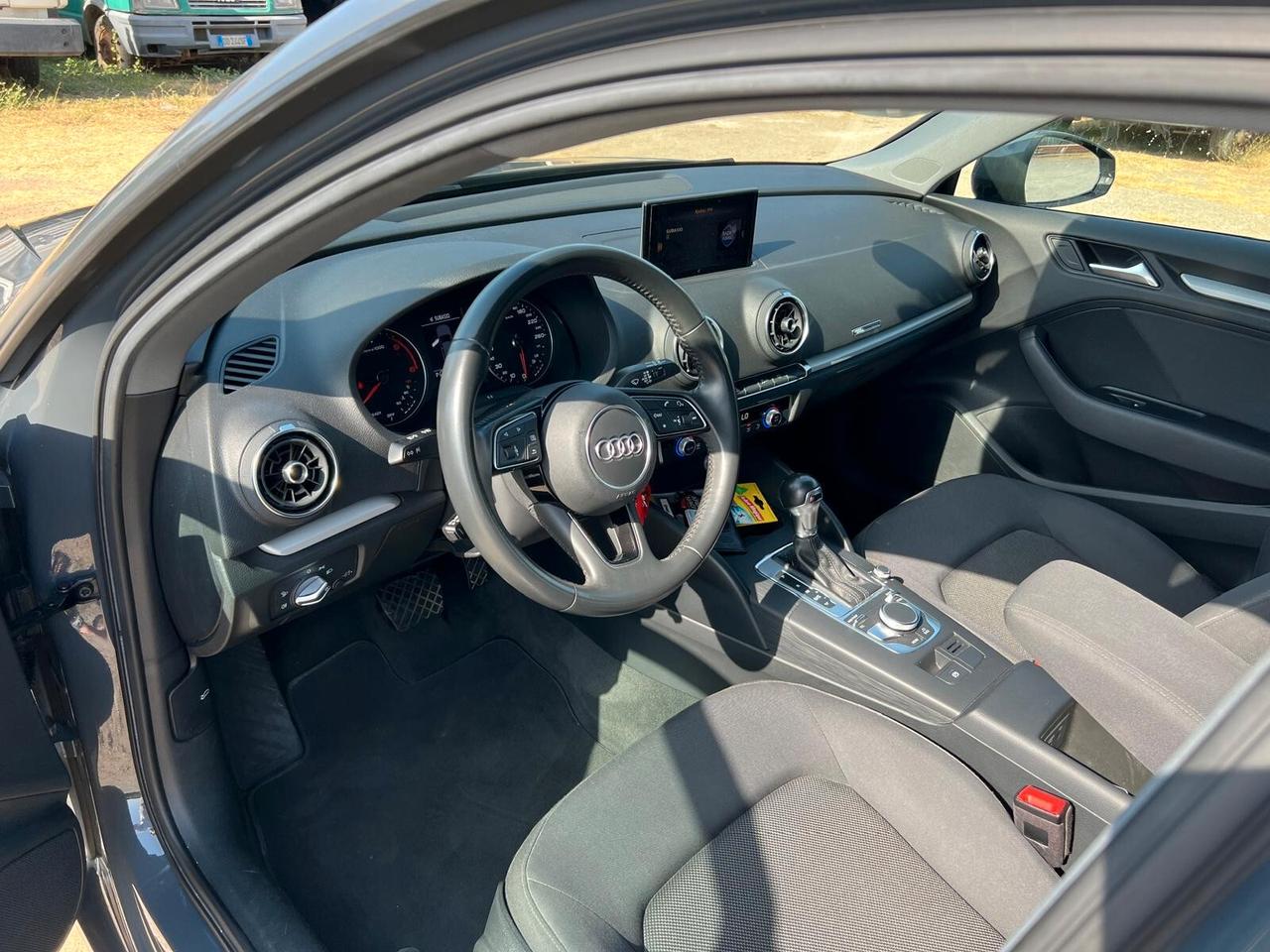 Audi A3 SPB 35 TDI S tronic Business Advanced