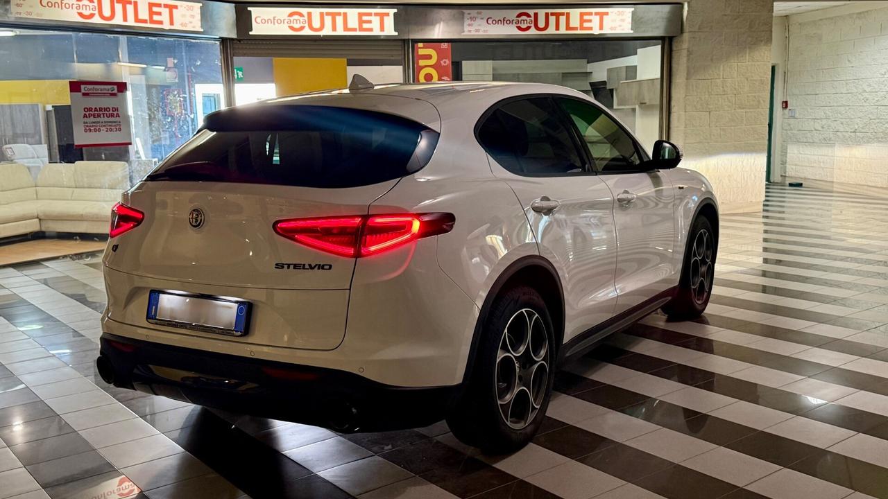 Alfa Romeo Stelvio 2.2 TD 190 CV Q4 Sprint 10/2021
