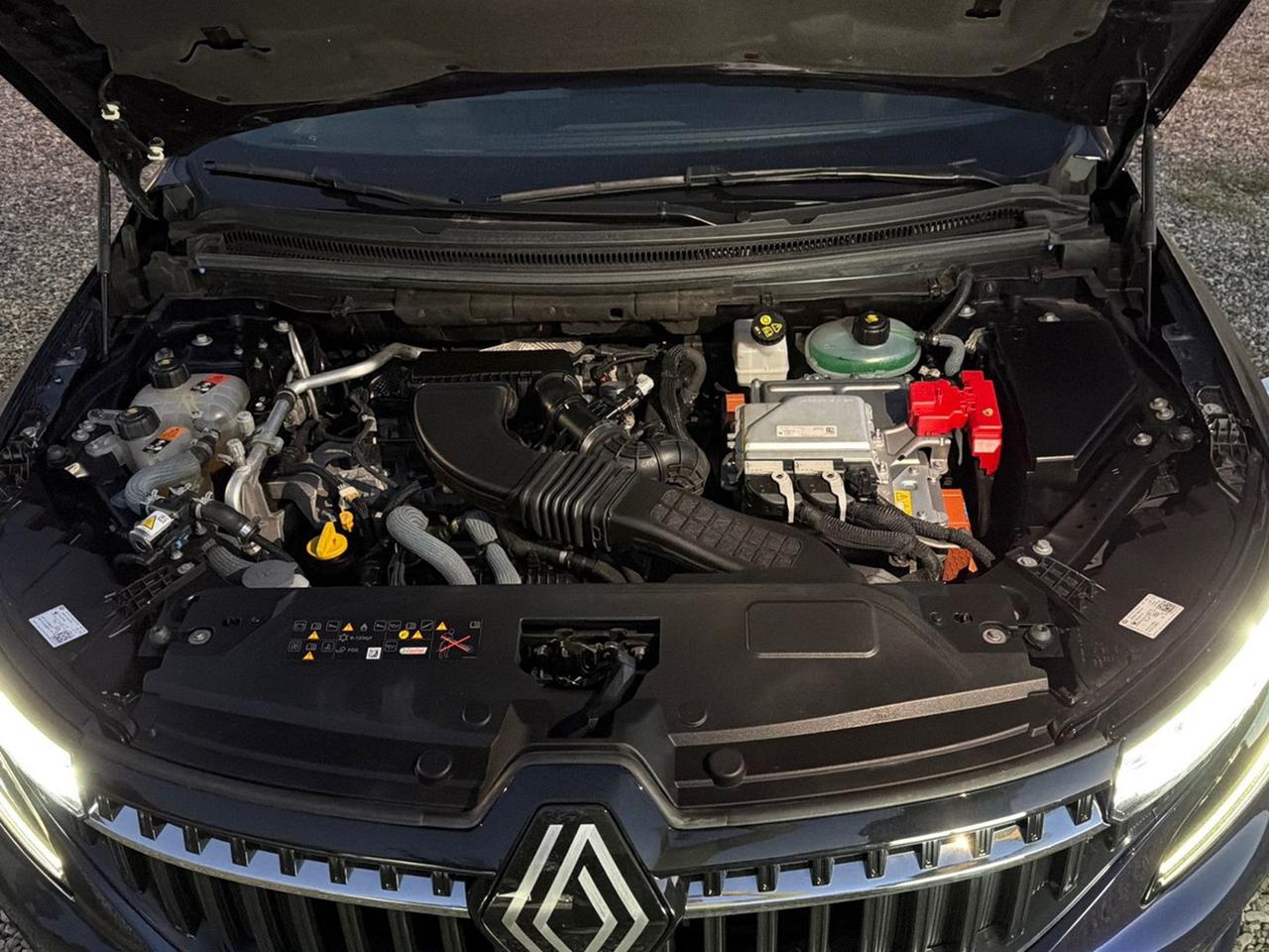 Renault Espace 1.2 e-tech full hybrid iconic 200cv auto