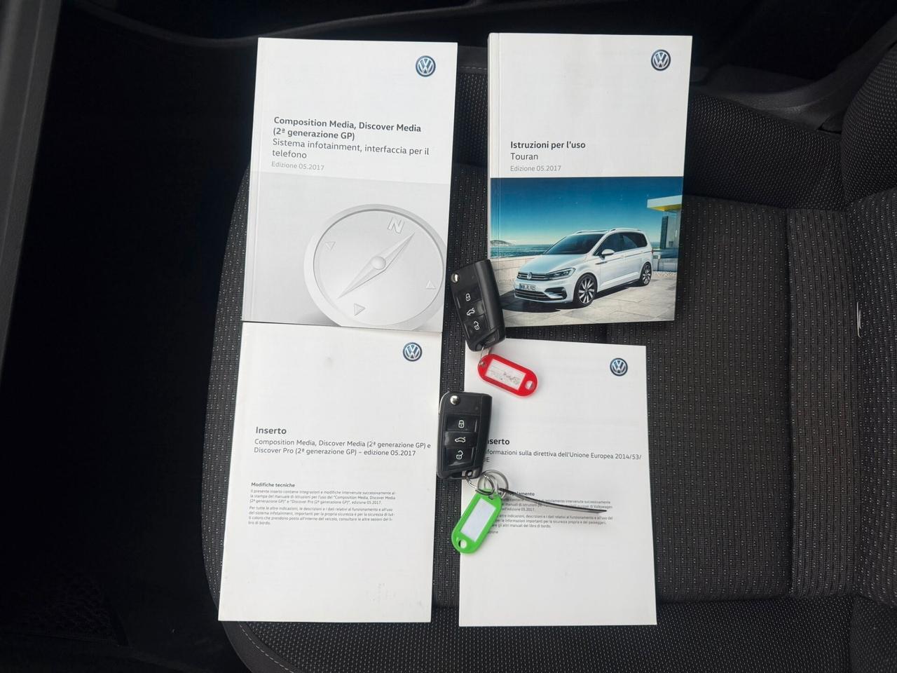 Volkswagen Touran 1.6 TDI 115 CV SCR DSG Executive BlueMotion Tech.