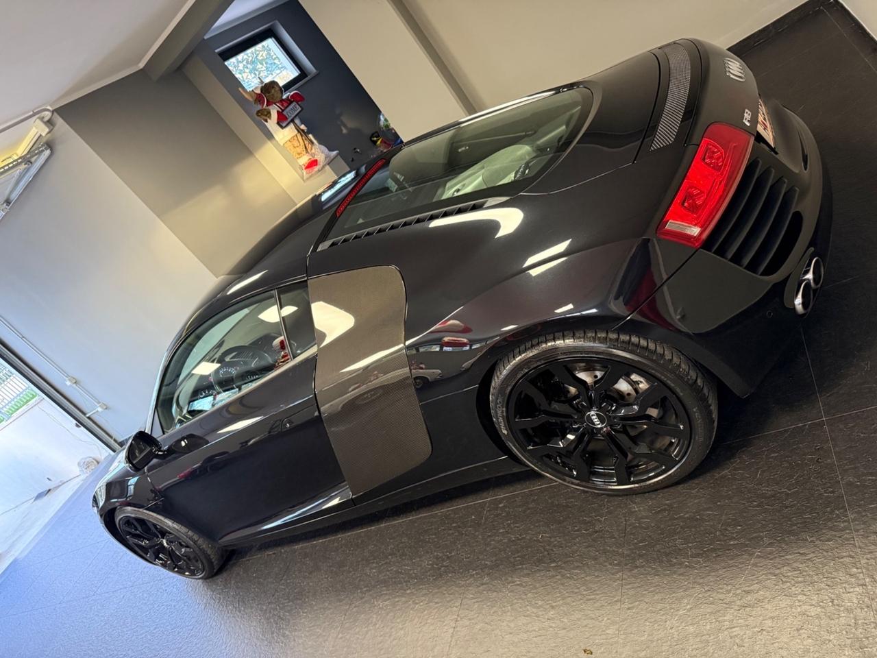Audi R8 Spyder 4.2 V8 FSI quattro R tronic