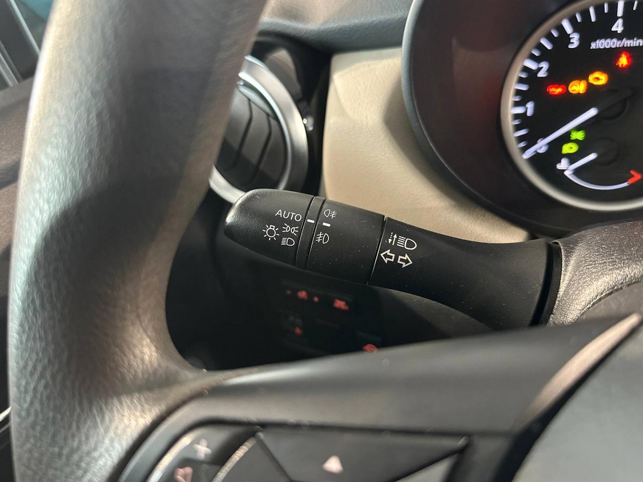 Nissan Micra IG-T 92 5 porte Kiiro
