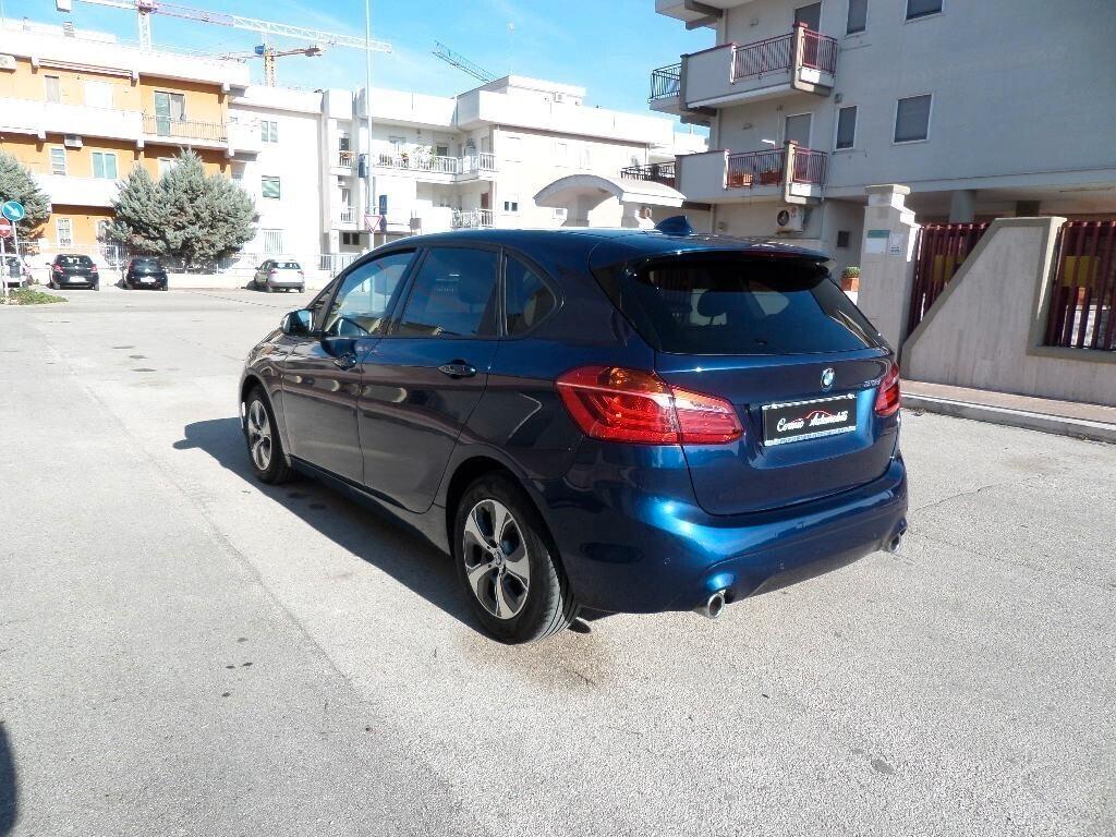 BMW 218d ACTIVE TOURER ADVANTAGE - Navi-Pelle/Tessuto-Cruise-Park