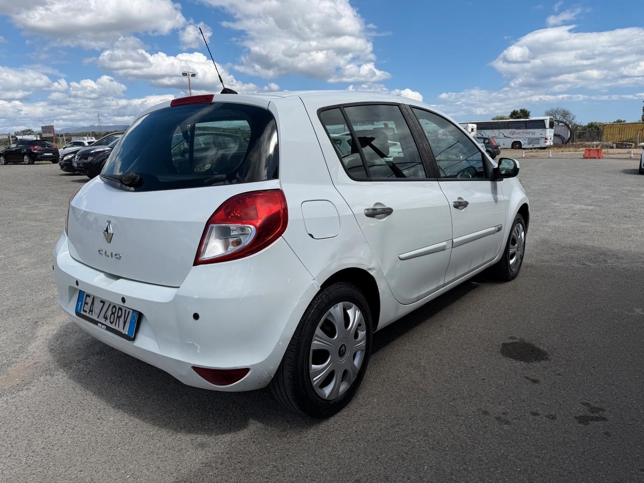 RENAULT Clio 1.2 Benzina 5 porte NEOPATENTATI
