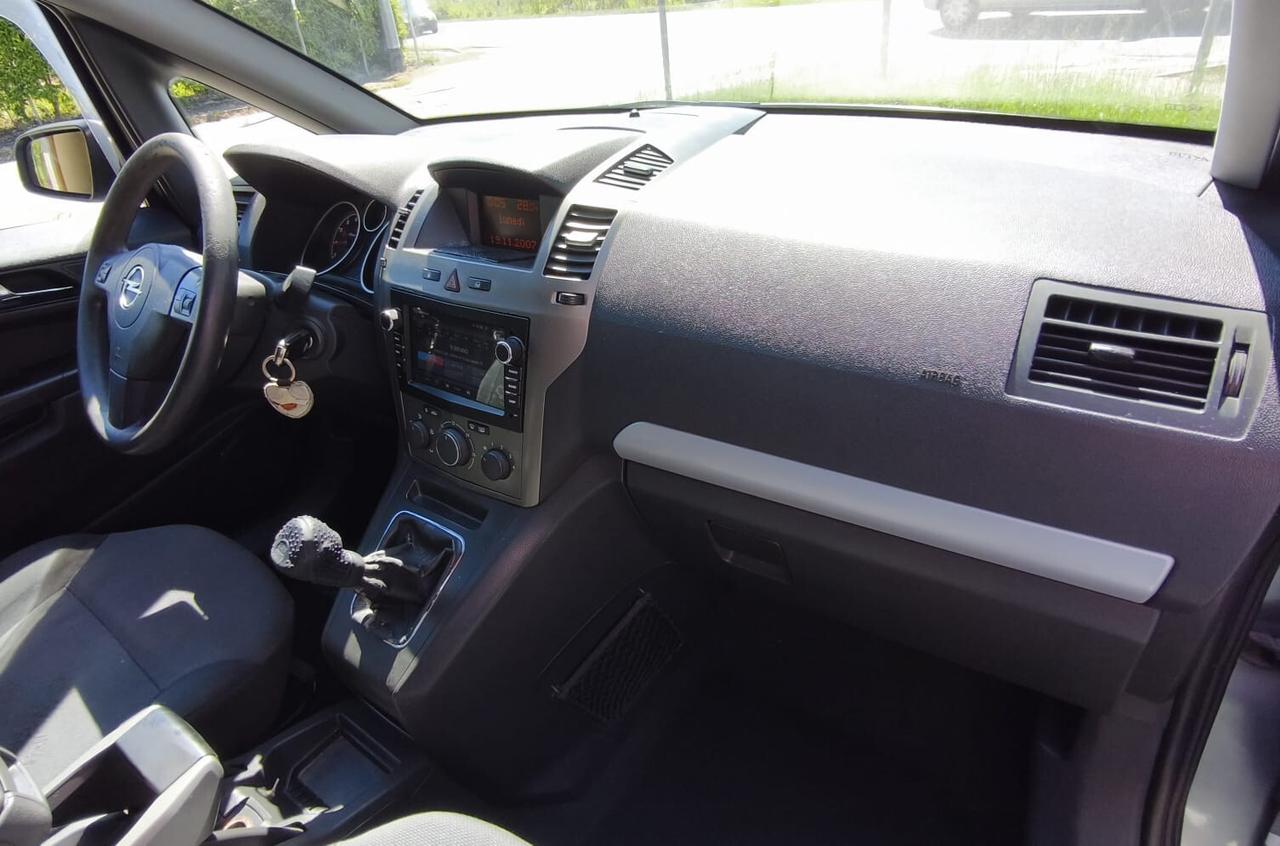 Opel Zafira 1.6 16V ecoM 94CV Cosmo