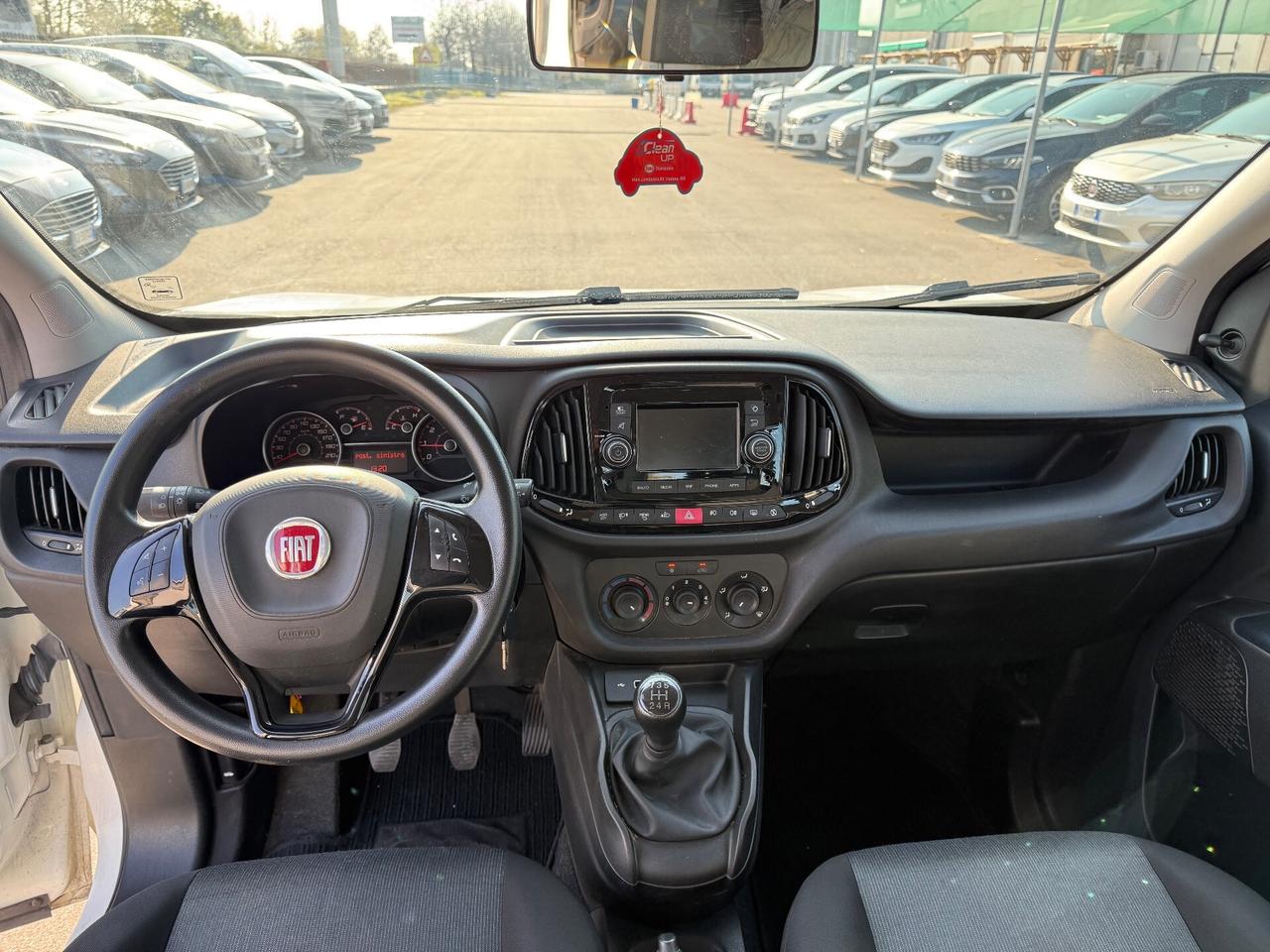 Fiat Doblo Combi N1 Autocarro 5 POSTI