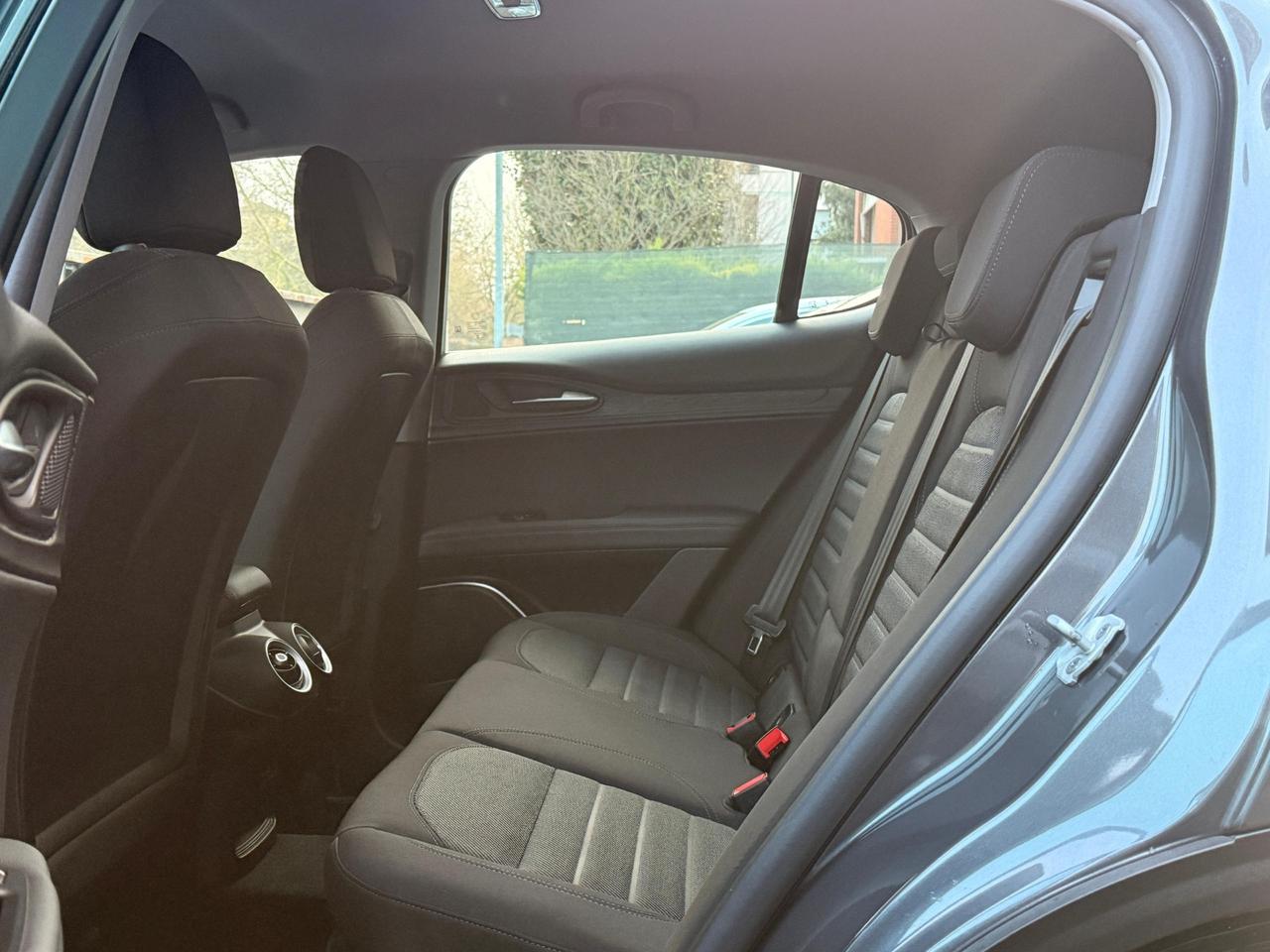 Alfa Romeo Stelvio 2.2 Turbodiesel 160 CV AT8 RWD Super Business