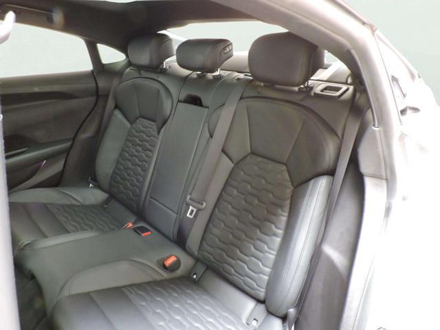 AUDI e-tron GT quattro