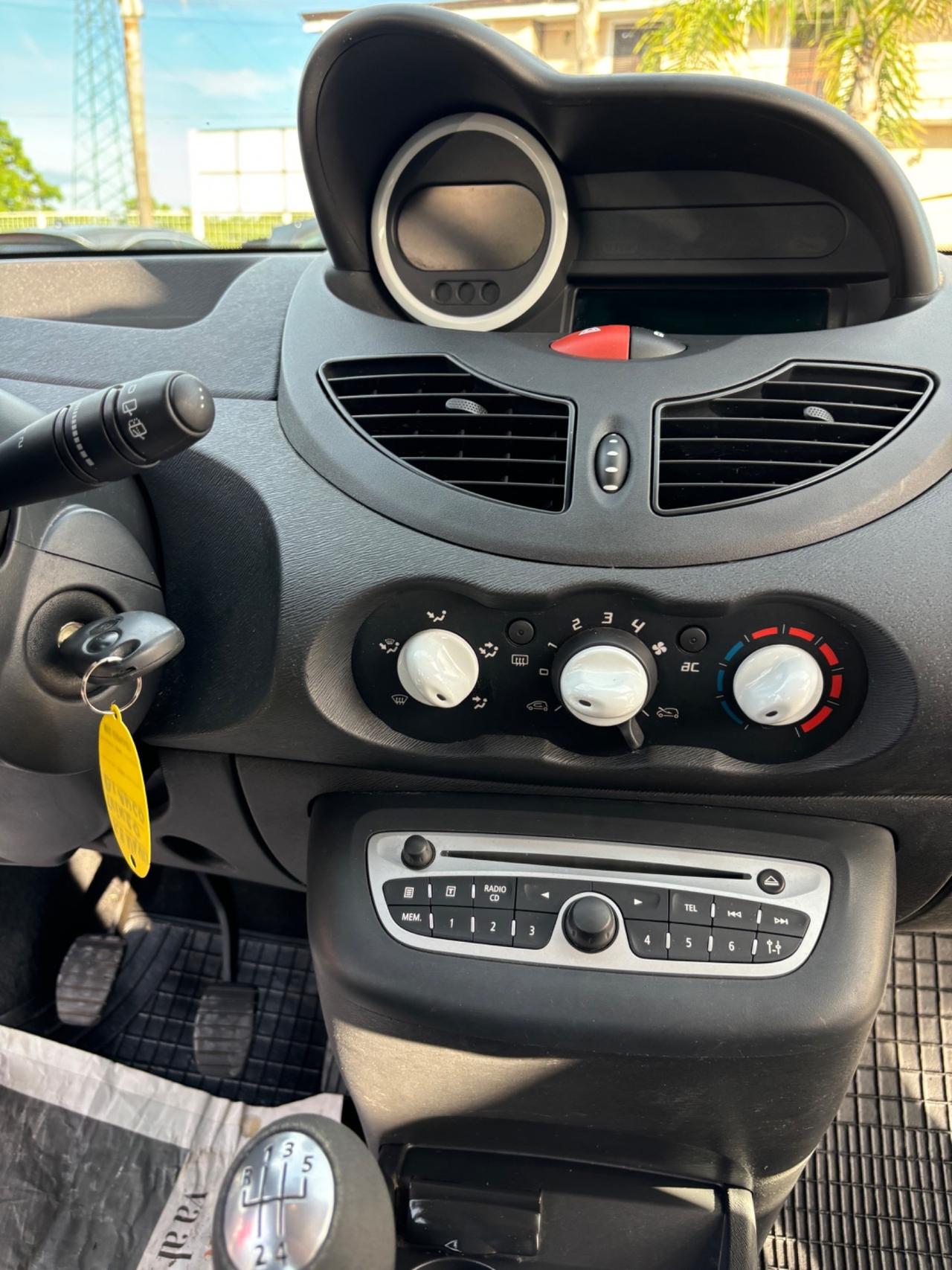 RENAULT TWINGO 1.1 75CV BENZ 60.000KM