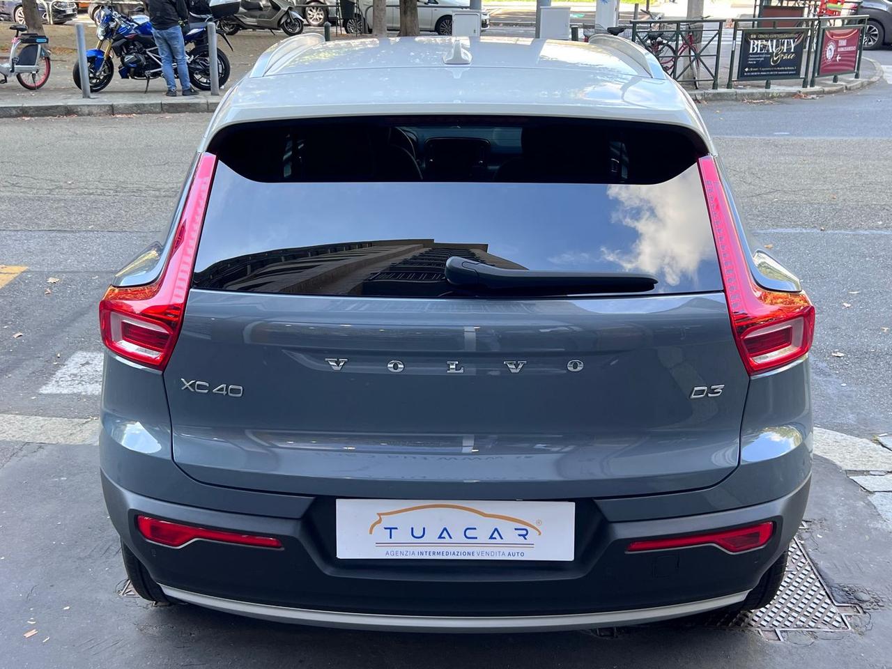 Volvo XC40 Momentum Pro D3 #6864