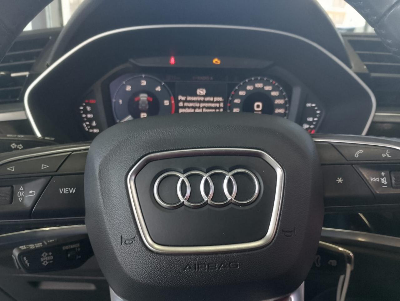 Audi Q3 40 TDI quattro S tronic Business Advanced