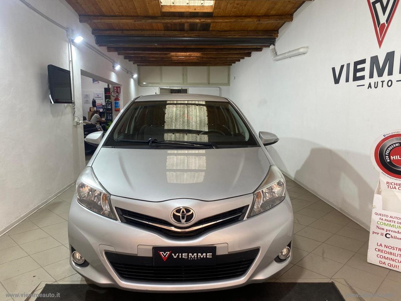 TOYOTA Yaris 1.0 5p.