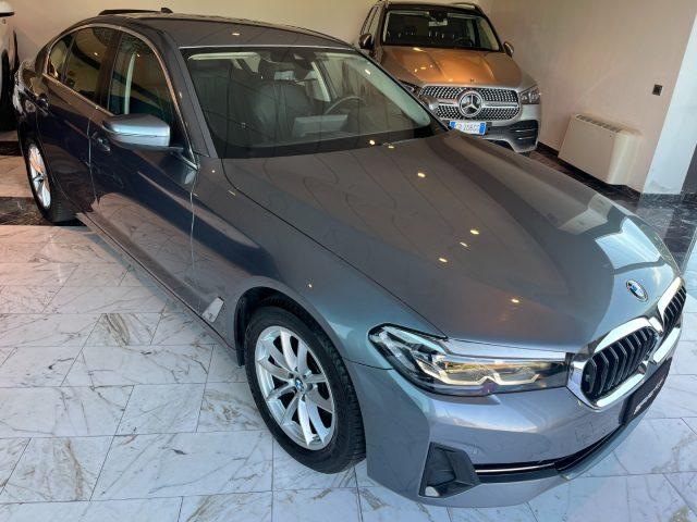 BMW 530 d Berlina 249cv xDrive Business StepTronic 48V