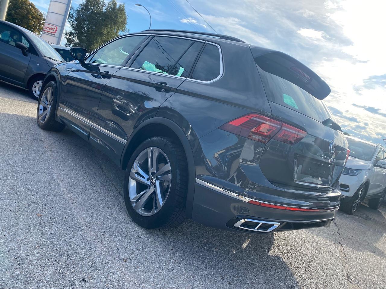 Volkswagen Tiguan 2.0 TDI 150 CV SCR DSG R-Line