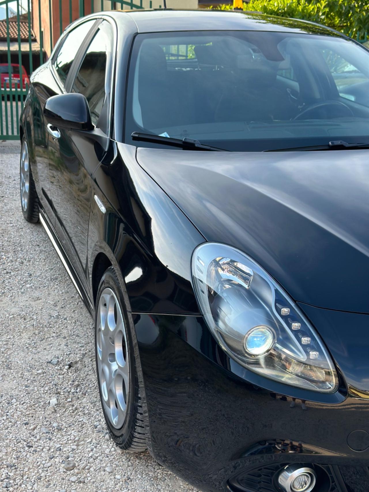 Alfa Romeo GIULIETTA 1.6 JTDm-2 KIT QUADRIFOGLIO