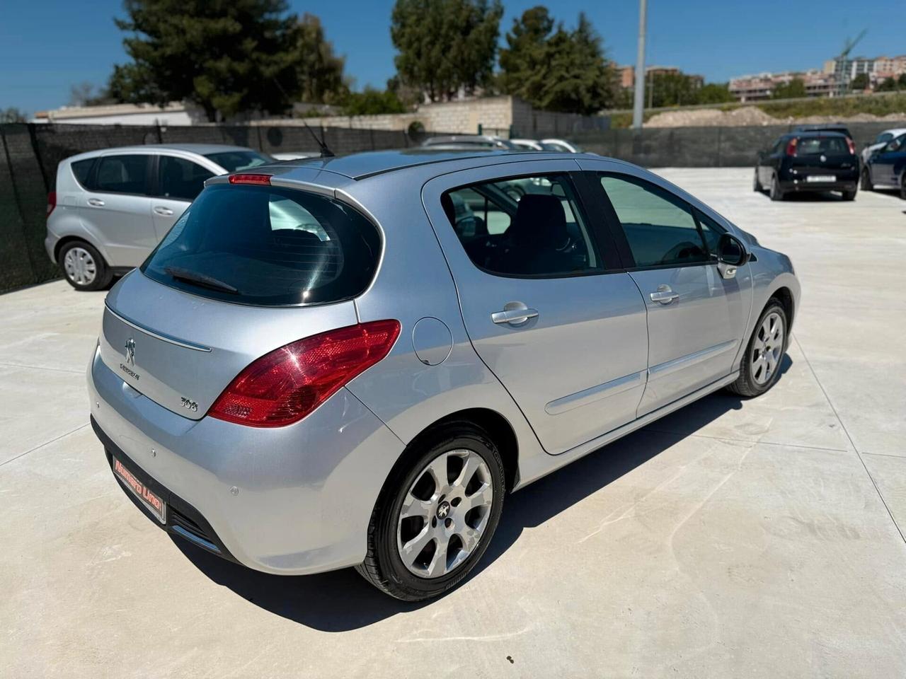 Peugeot 308 1.6 e-HDI 92cv Active 2012