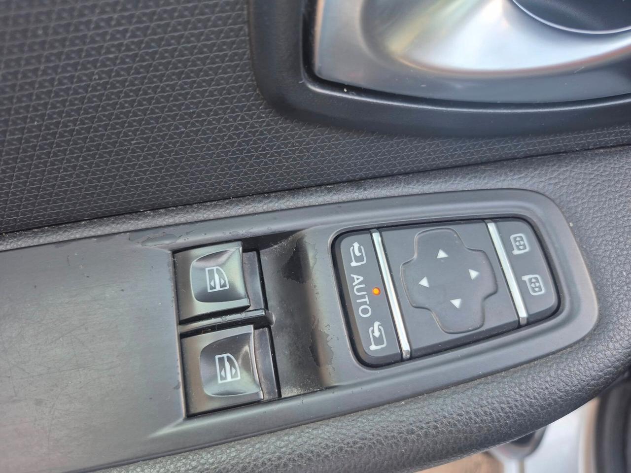 Renault Clio TCe 12V 90 CV Start&Stop 5 porte Energy Duel