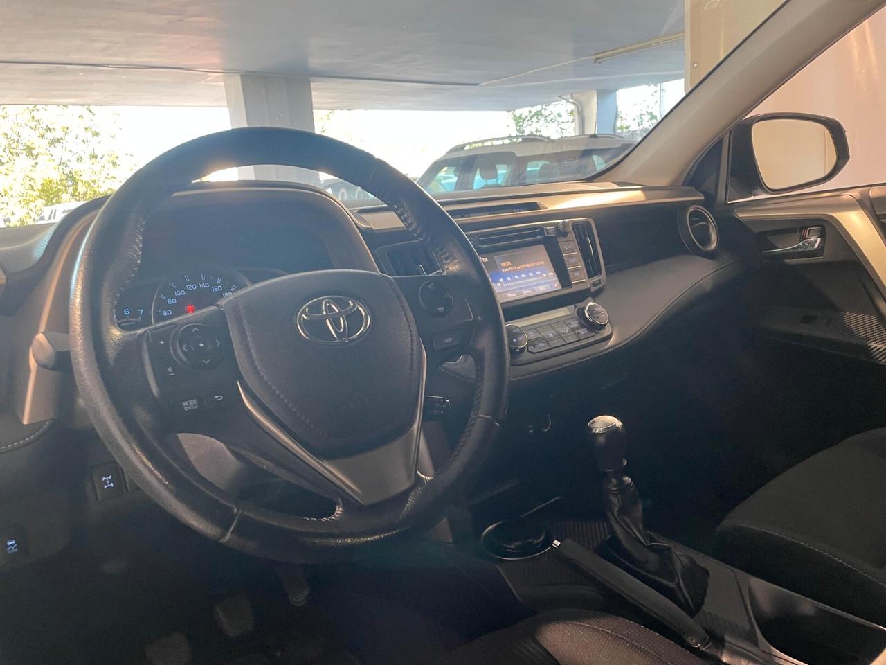 Toyota RAV 4 RAV4 2.0 D-4D 4WD Lounge