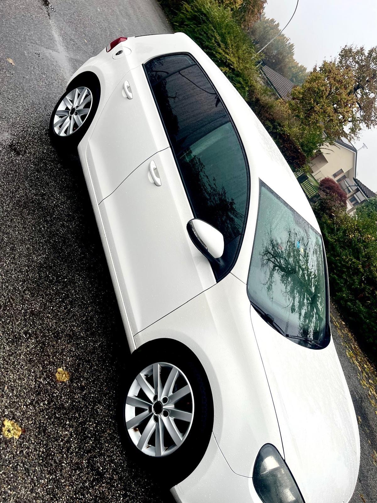 Volkswagen Golf 1.6 TDI DPF 3p. Trendline