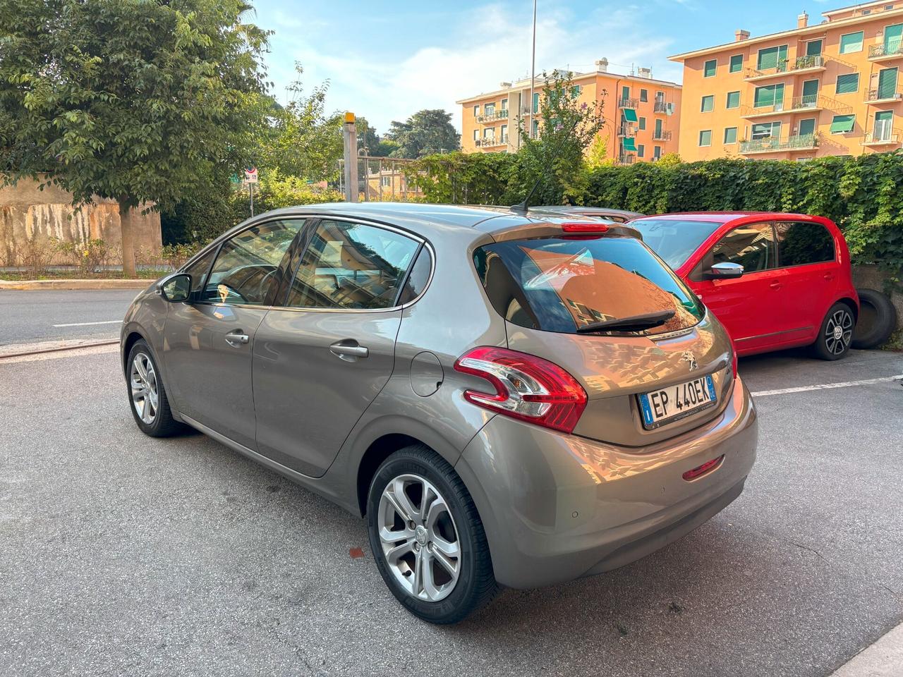 Peugeot 208 1.2 VTi 82 CV 5 porte Active PREZZO REALE TAGLIANDI PEUGEOT