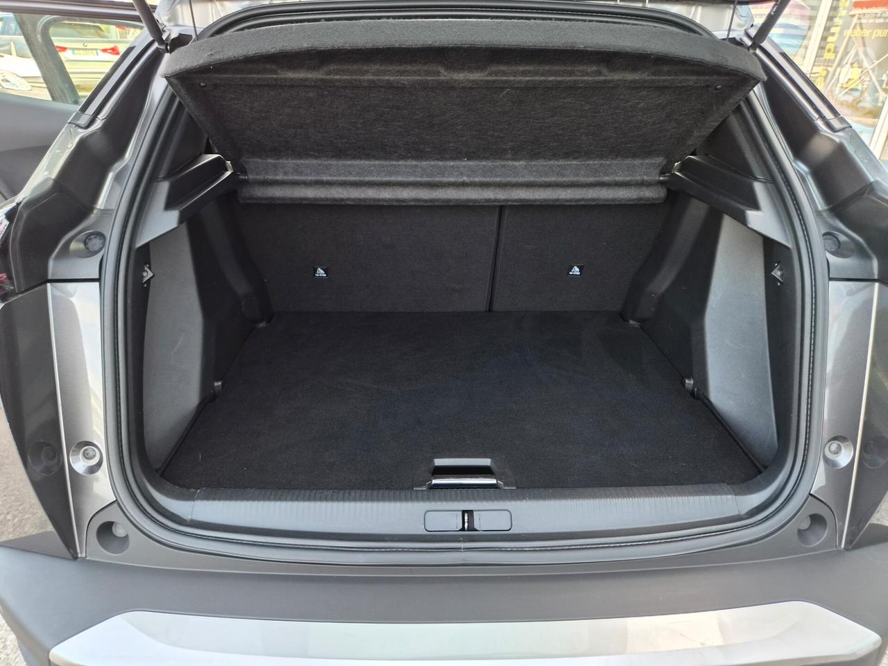 Peugeot 2008 PureTech 100 S&S Allure
