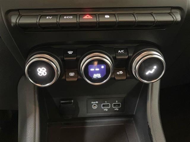 RENAULT Captur 1.6 E Tech hybrid Zen 145cv auto
