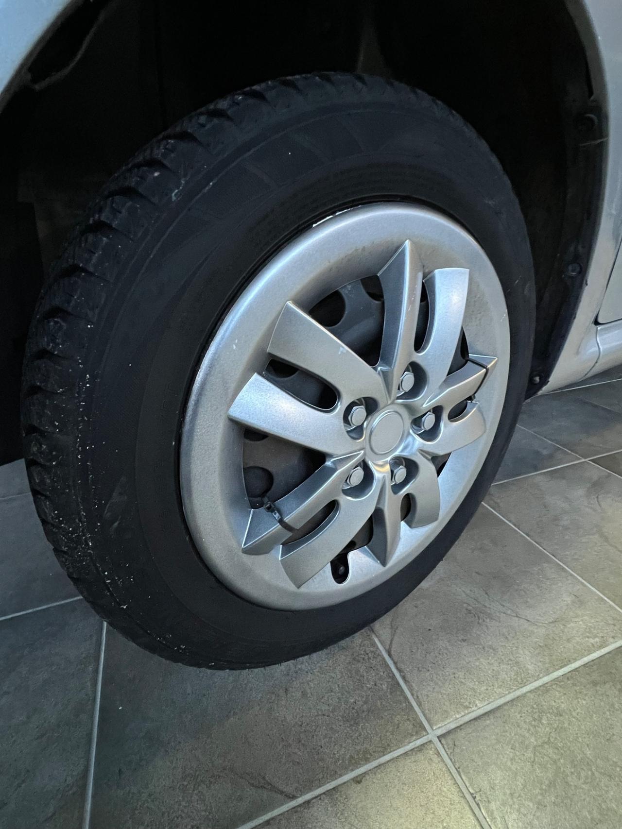 Peugeot 107 1.0 68CV 5p. Desir