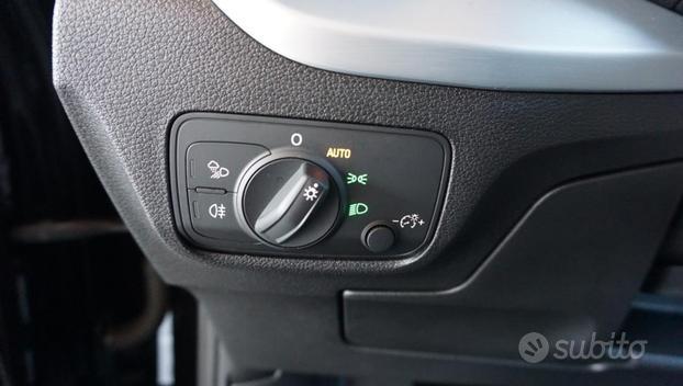 AUDI Q2 30 TDI S tronic Business