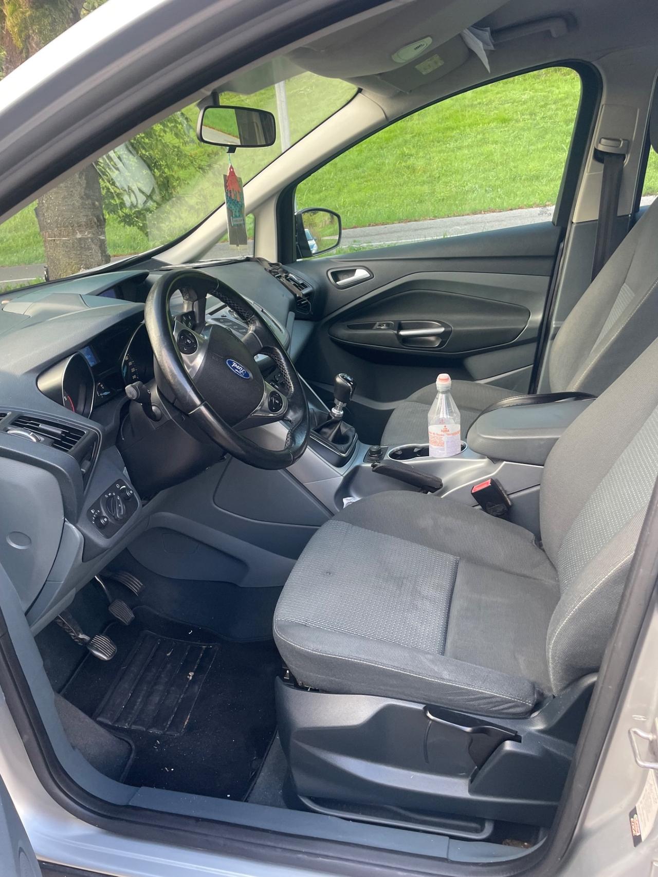 Ford C-Max 1.6 TDCi anno 2012 pronta al uso