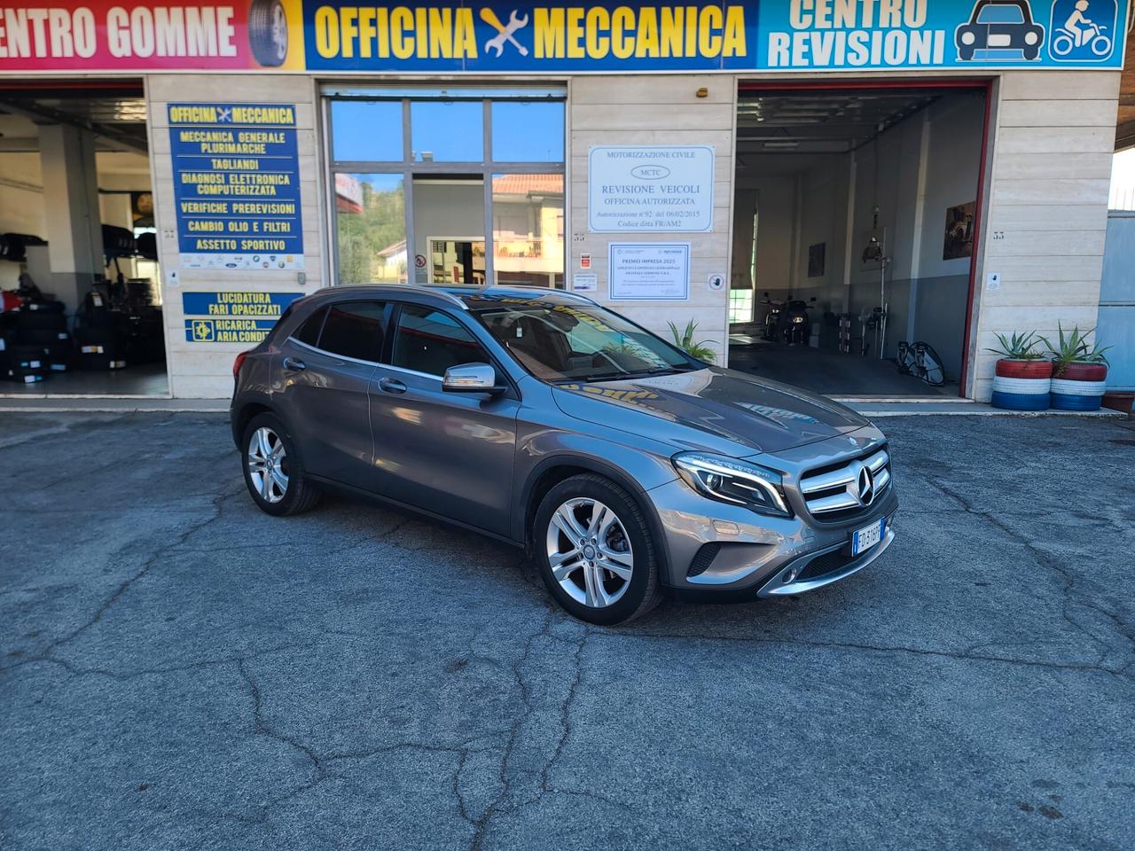 Mercedes-benz GLA 180 d Automatic Premium 2016 PROMO