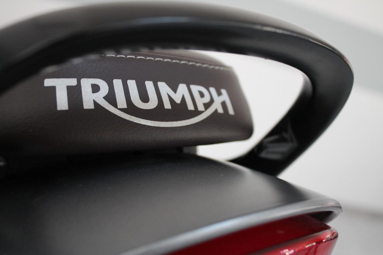 Triumph Scrambler 400 x