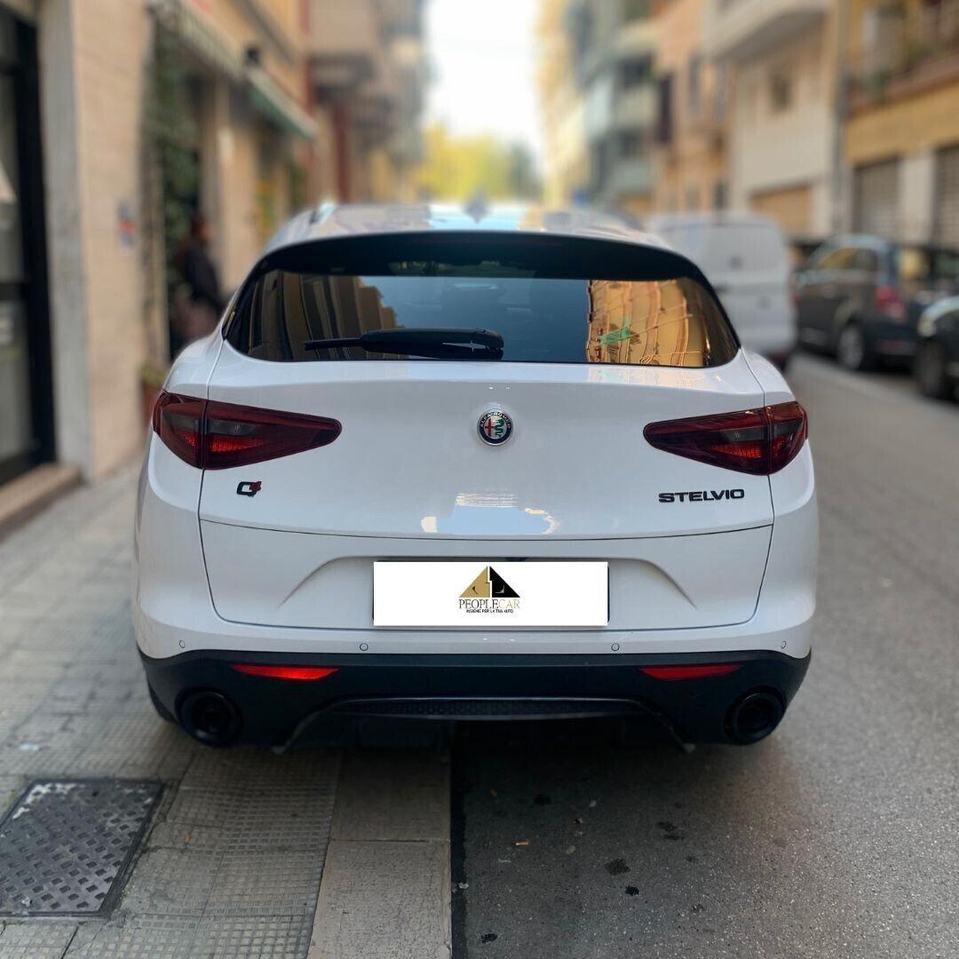 Alfa Romeo Stelvio 2.2 Turbodiesel 210 CV AT8 Q4 B-Tech