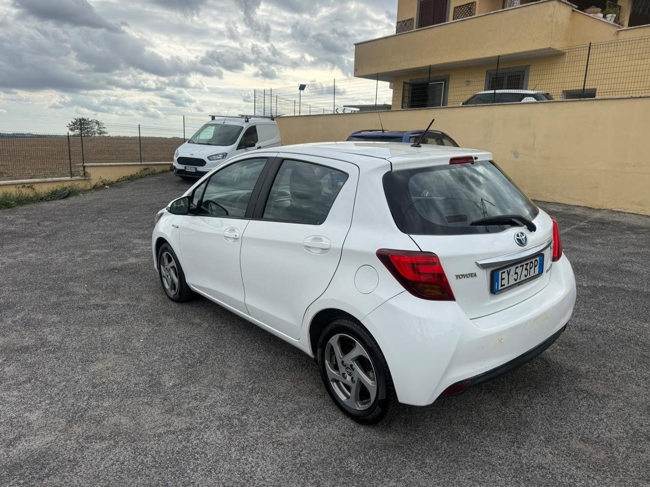 Toyota Yaris 1.5 Hybrid 5 porte Cool