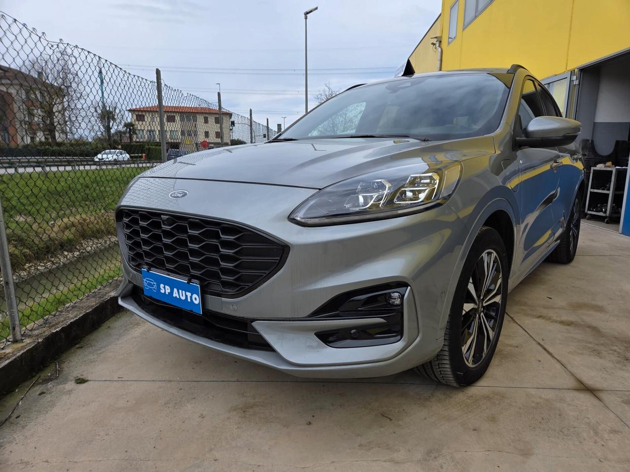 Ford Kuga Plug In Hybrid ST-Line X - 2021