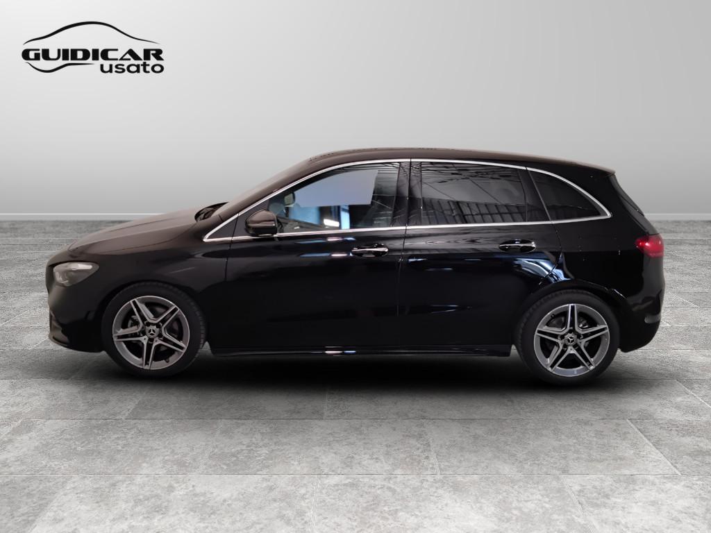 Mercedes-Benz Classe B - W247 2023 - B 180 d AMG Line Advanced Plus auto
