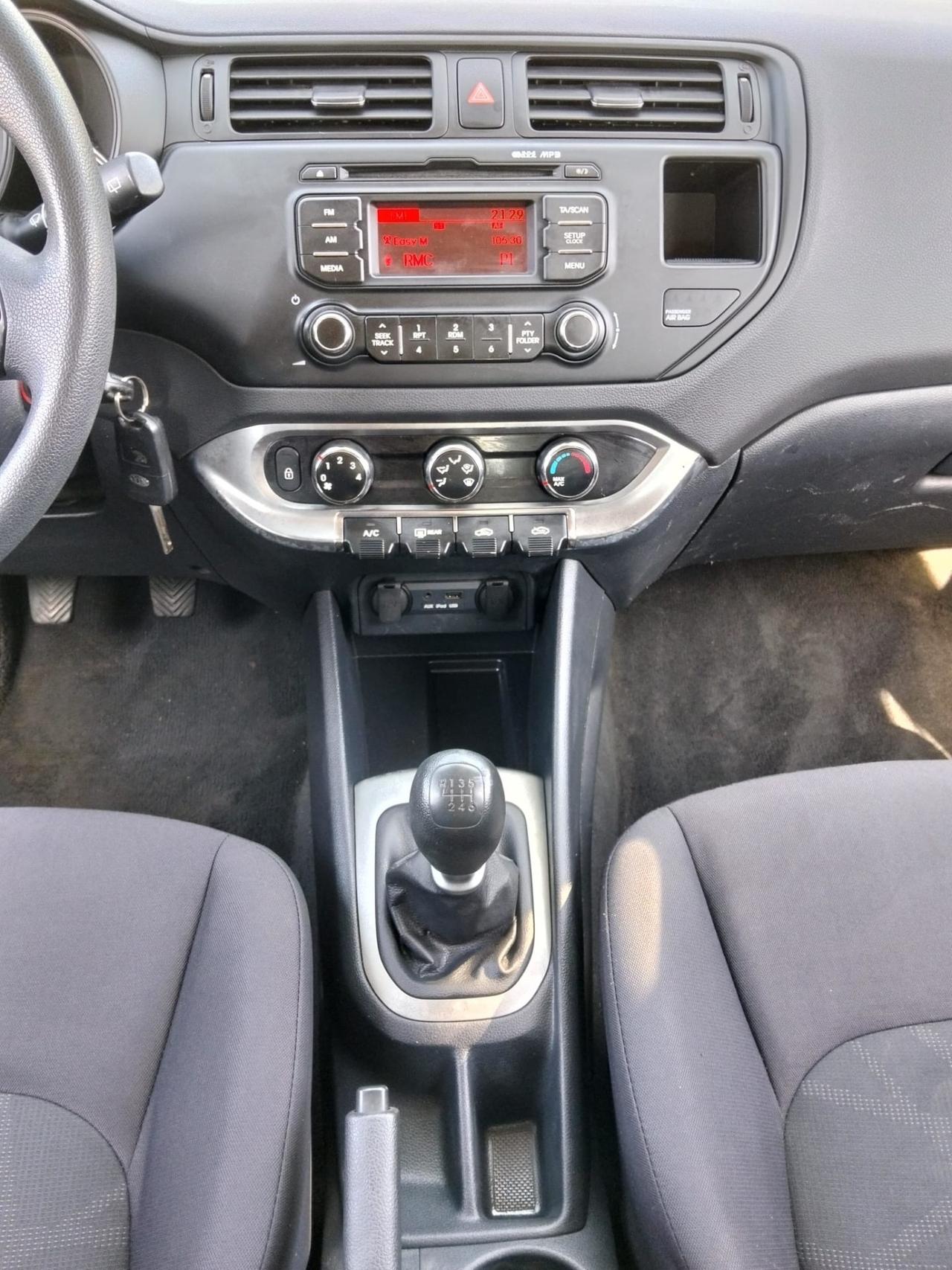 Kia Rio 1.1 CRDi WGT 5P*Cerchi*Start&Stop*Aux