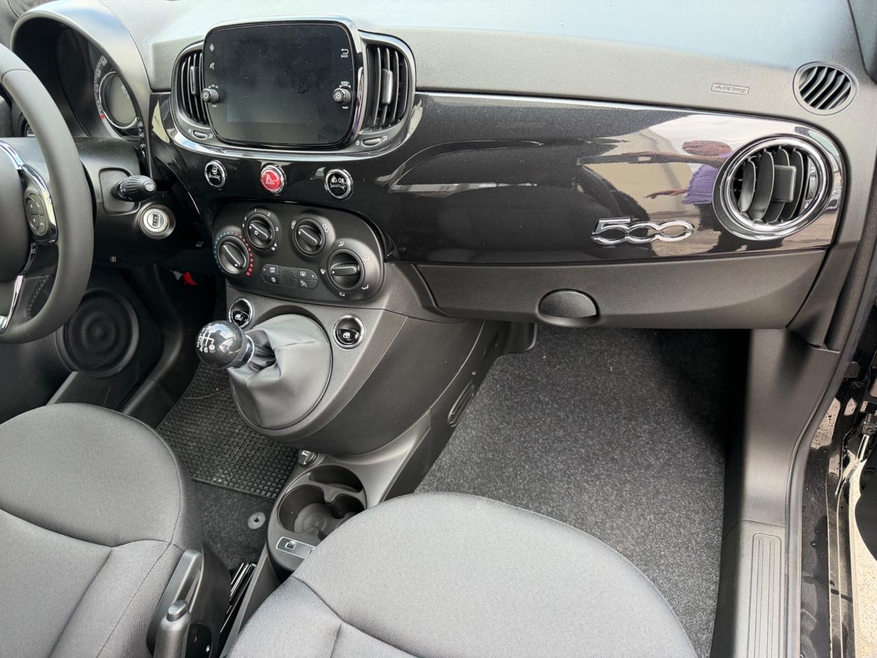 Fiat 500 1.0 Hybrid Dolcevita ok neopatentati