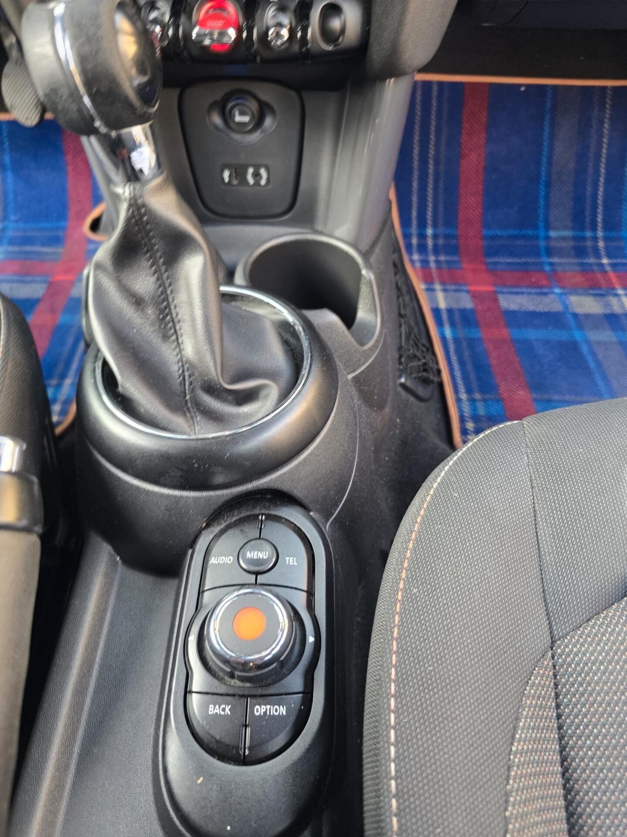 Mini Cooper d 1.5 116cv full perfetta tutta tagliandata casa madre accetto permute