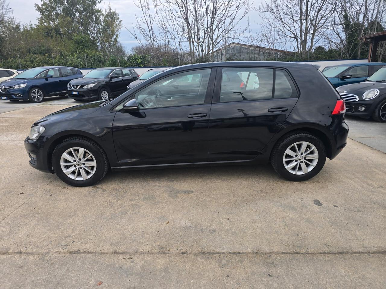 Volkswagen Golf 1.6 TDI 5p. Trendline BlueMotion Technology