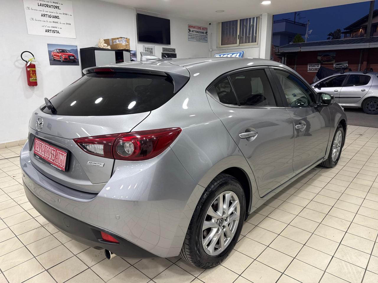 Mazda 3 1.5 2016 full optional nuova