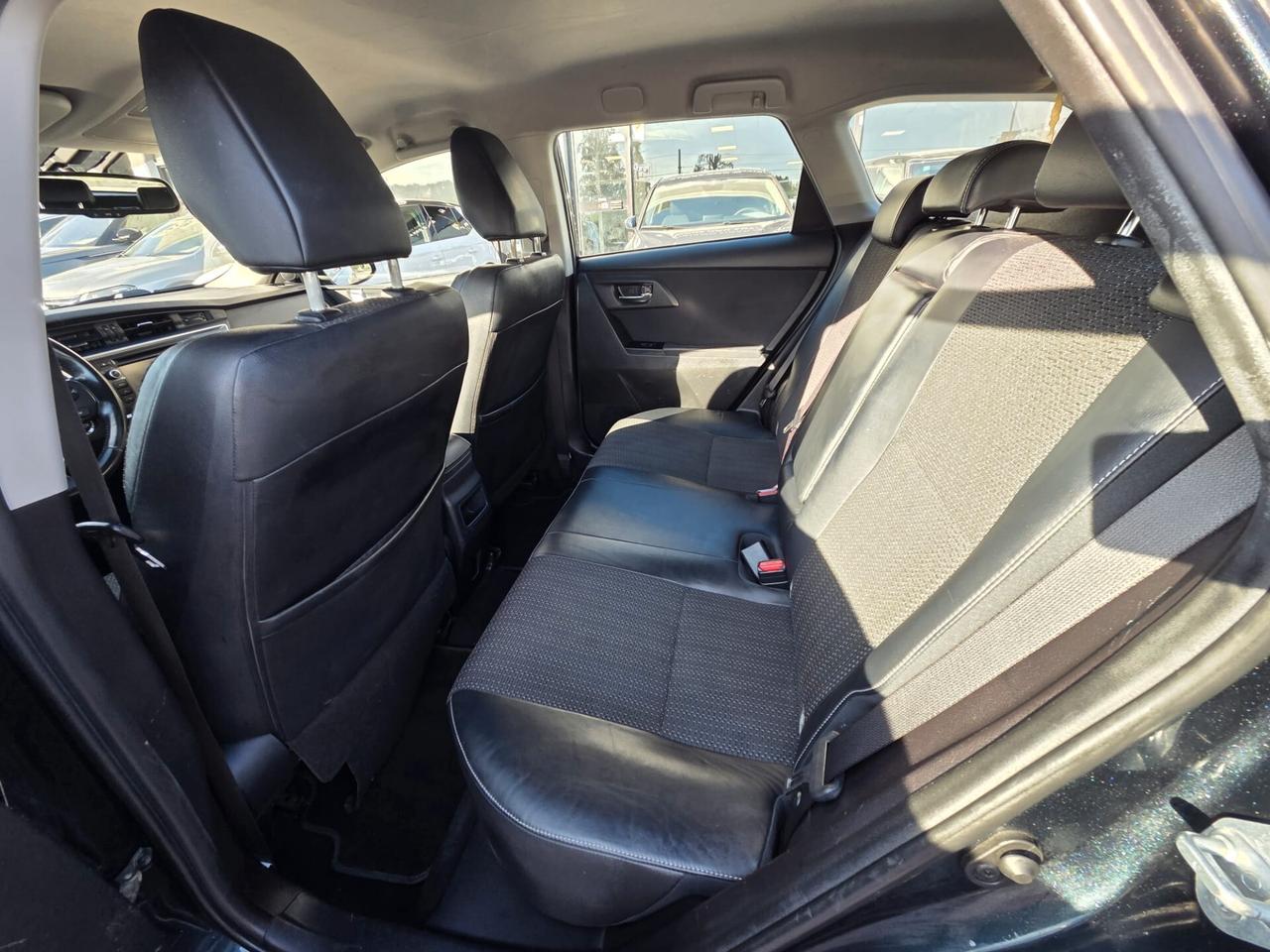 Toyota Auris 1.4 D-4D Lounge TOURING SPORT