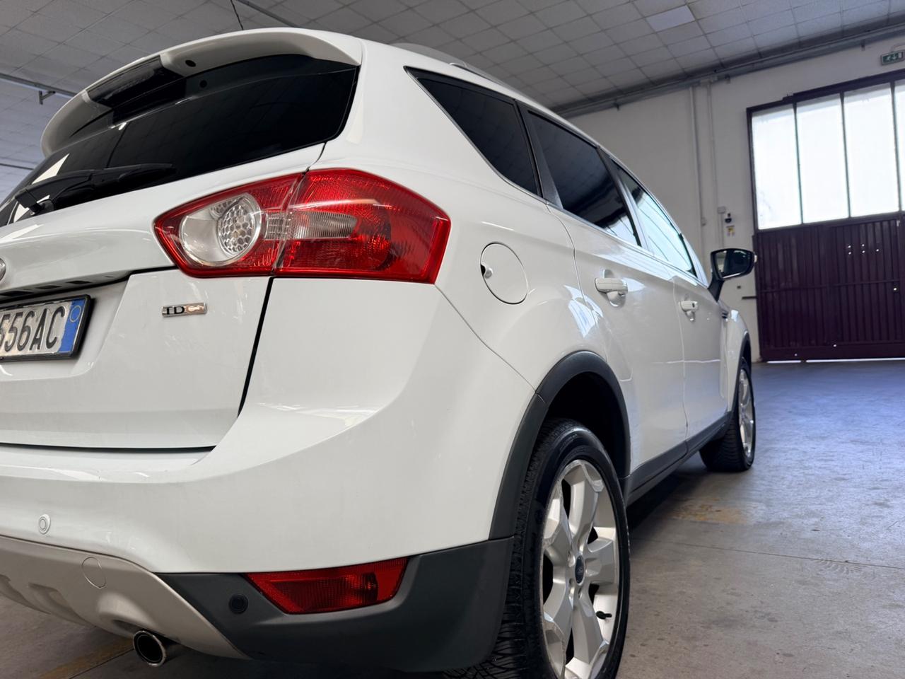 Ford Kuga 2.0 TDCi 136 CV 4WD Titanium DPF