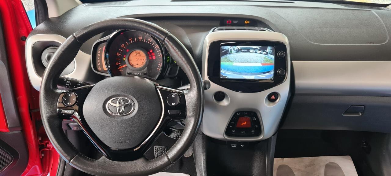 TOYOTA AYGO 1.0 BENZINA KM 76 MILA OK NEOPATENTATI