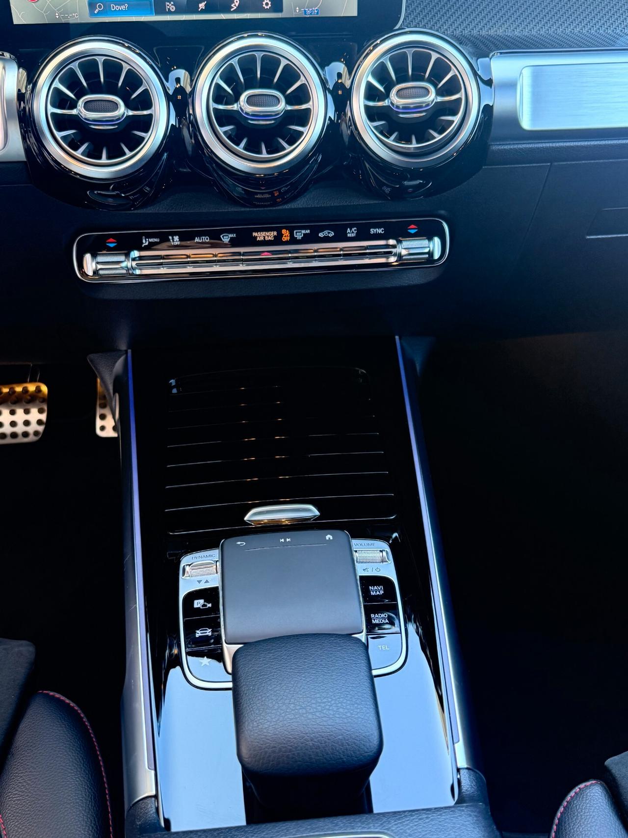 Mercedes-benz GLB 220 d Premium 4matic auto AMG con LUCI SOFFUSE,TELECAMERA,APPLE CARPLAY,NAVI,VIRTUAL COCKPIT,SCHERMO